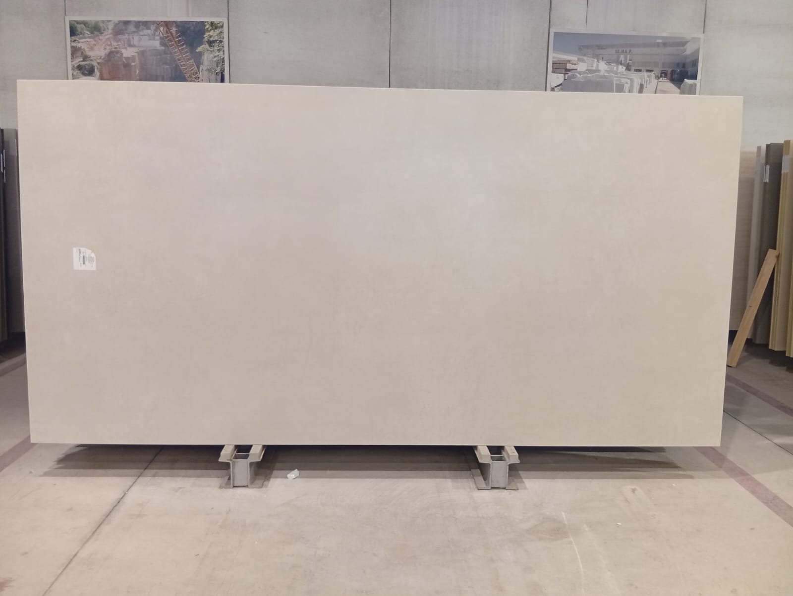 Superficie chiara per rivestimento bagno